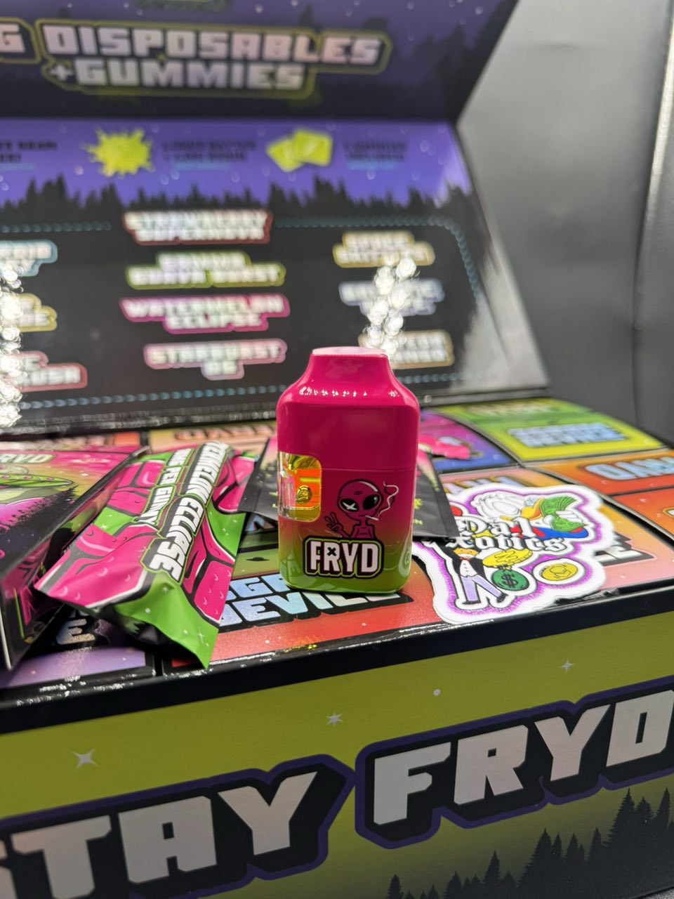 Fryd 3g Disposables + Gummies Fryd 3g Disposables + Gummies